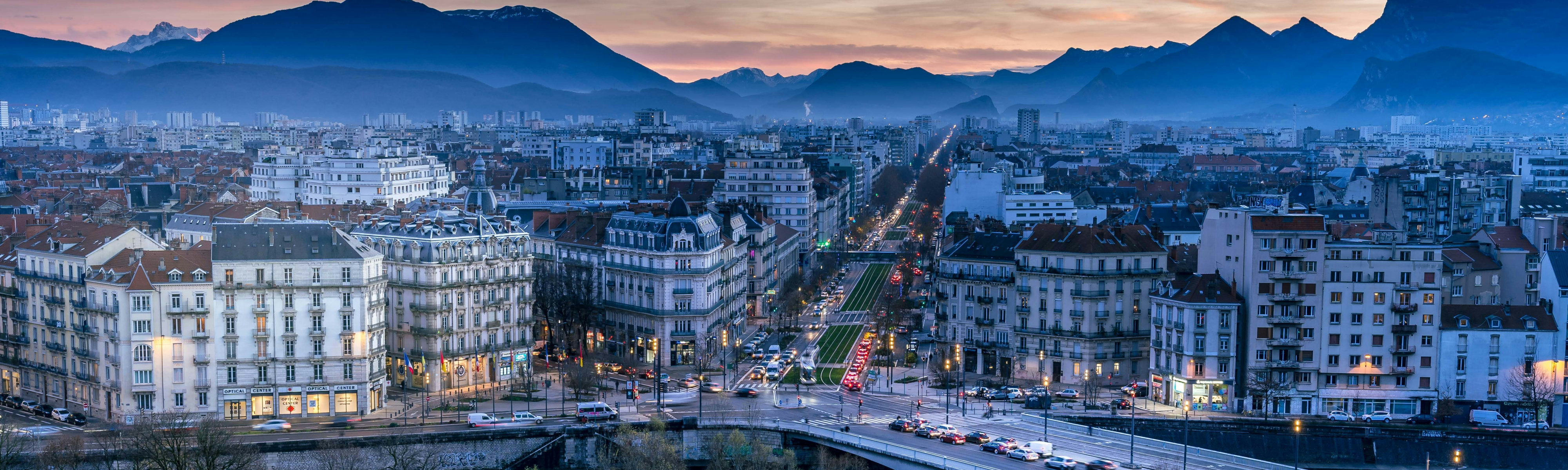 Grenoble - vue depuis Porte de France
